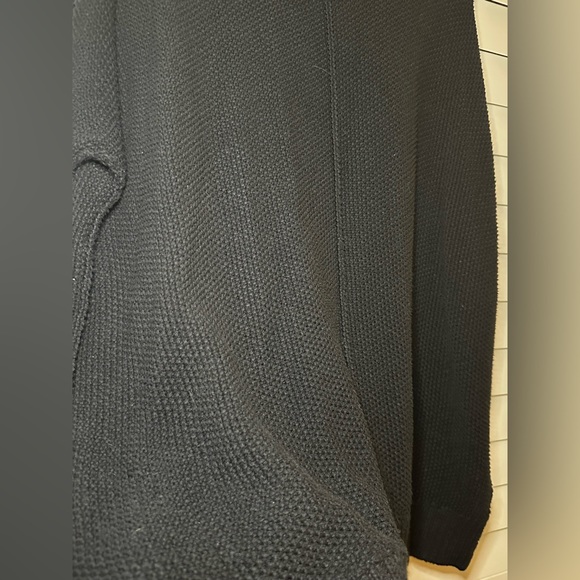 Planet By Lauren G Knit Sweater One Size Black EUC Made in Peru - Picture 9 of 9